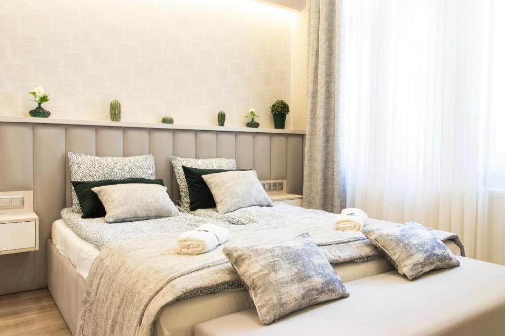 Budapest Revay Apartments Eksteriør bilde